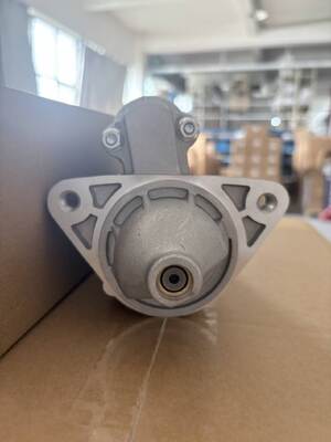 28100-0C030 เครื่องเริ่มต้นเครื่องยนต์อัตโนมัติ เครื่องเริ่มต้นเครื่องยนต์ Assy / ประกอบการเริ่มต้นสําหรับ Toyota